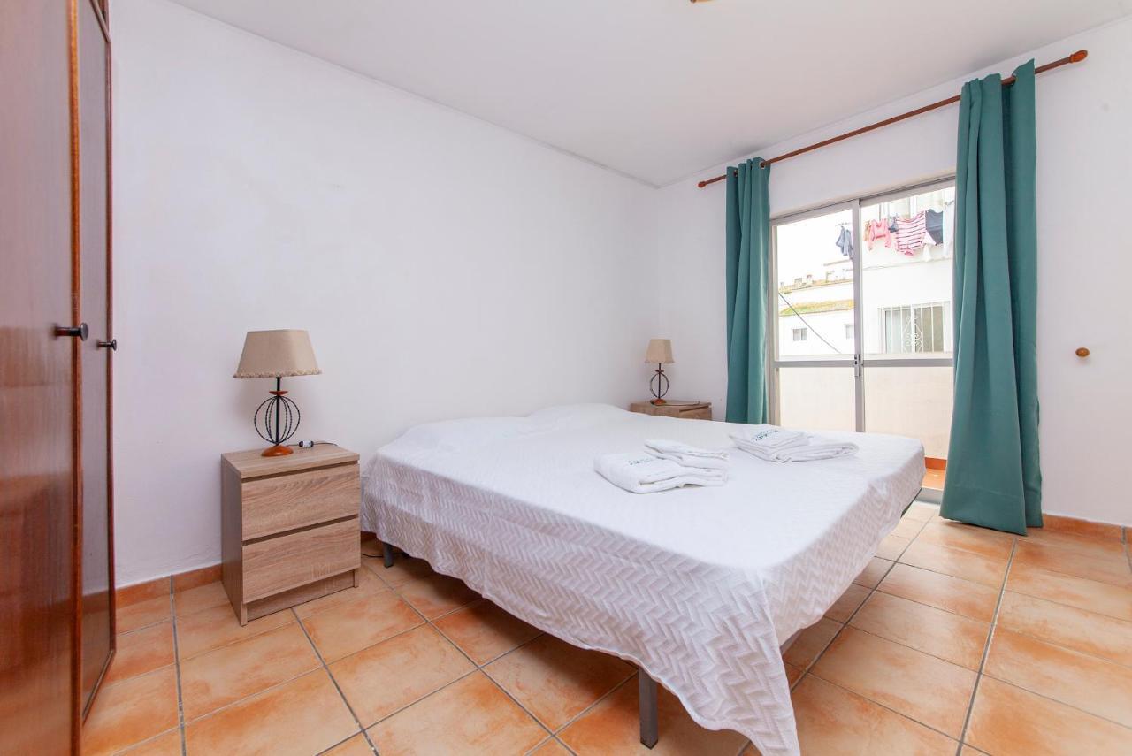 B18 - Village Street Apartment Lagos Ngoại thất bức ảnh