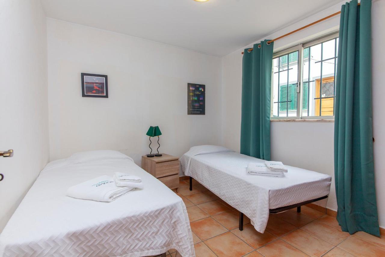 B18 - Village Street Apartment Lagos Ngoại thất bức ảnh