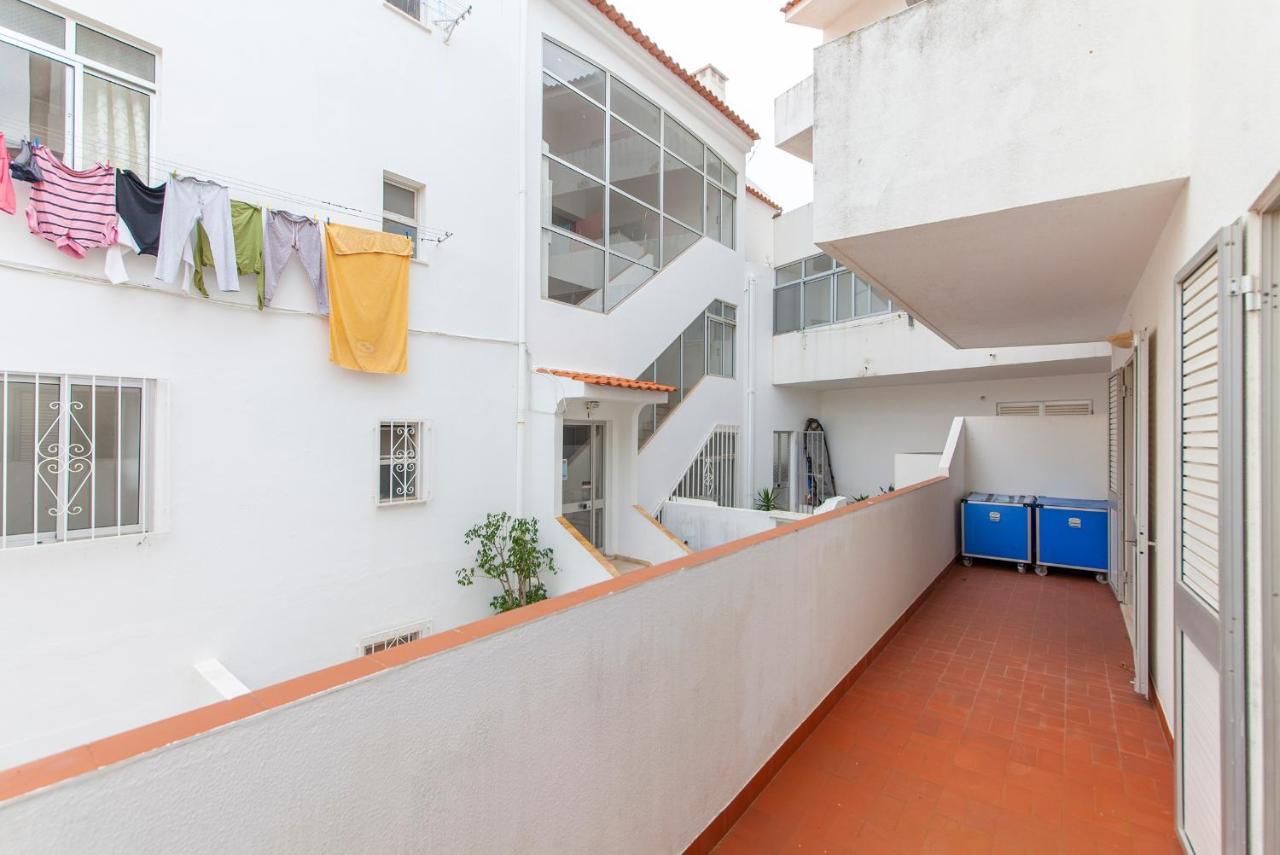 B18 - Village Street Apartment Lagos Ngoại thất bức ảnh